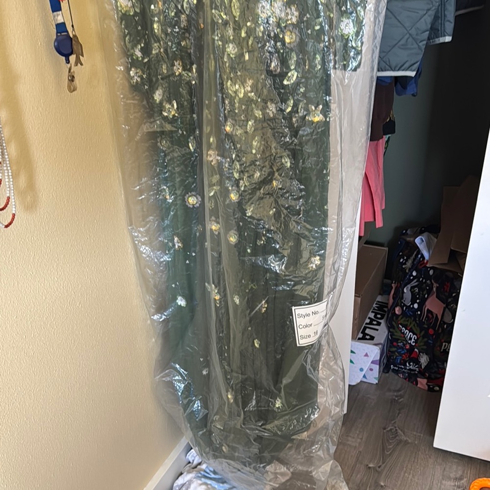 Elegant Green Floral Dress Mac Duggal NWT - Picture 7 of 8